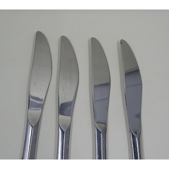 Reed And Barton Rebacraft Dinner Knives Crest Pattern Stainless Korea Set of 4 - Picture 6 of 10